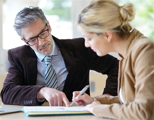 5. Belasting- en juridisch advies - € 10,00 per maand